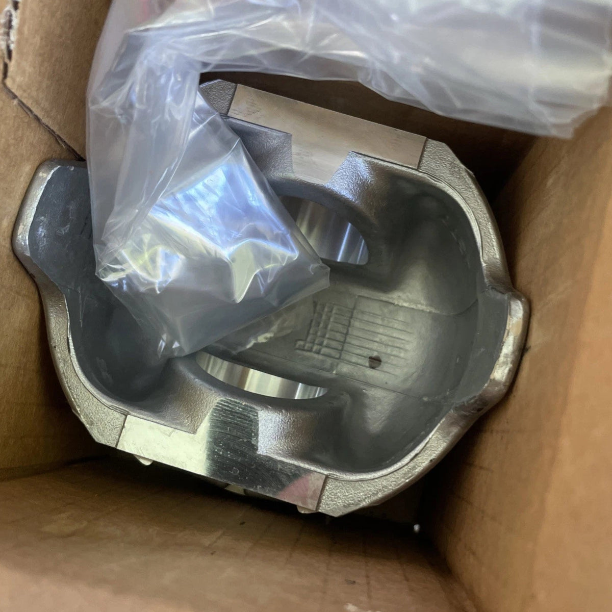 Genuine International Piston Pin Ring Kit S
