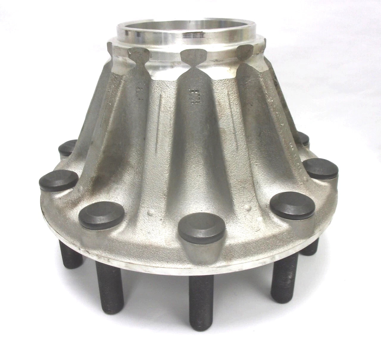 New International ConMet Front Wheel Hub with Studs Aluminum