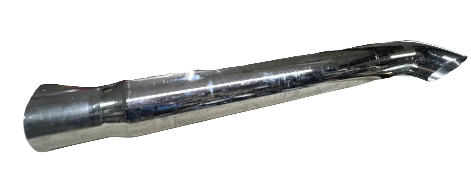 3819236C1 Genuine International Pipe