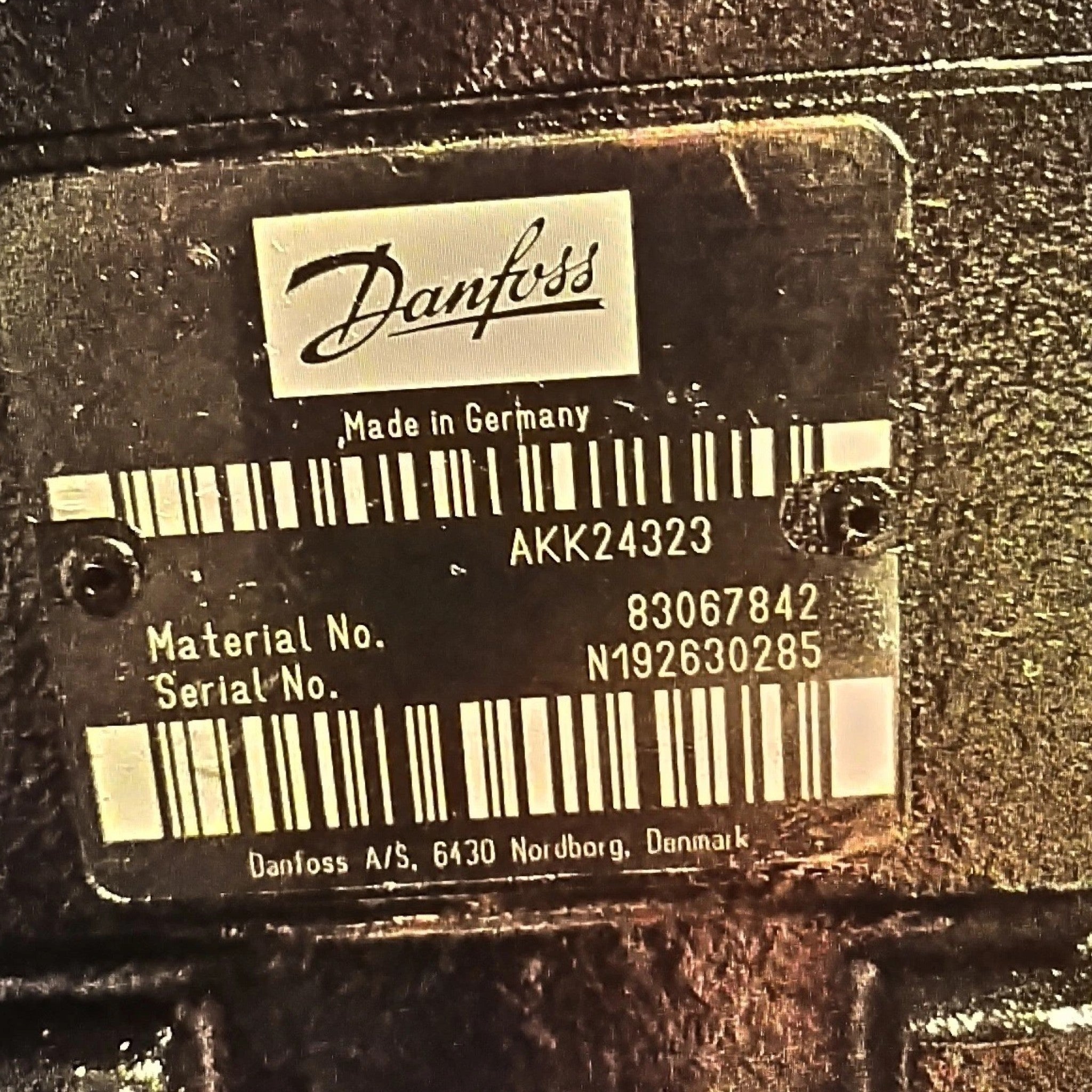 AKK24323 John Deere Transmission Hydraulic Motor without Loop Flush