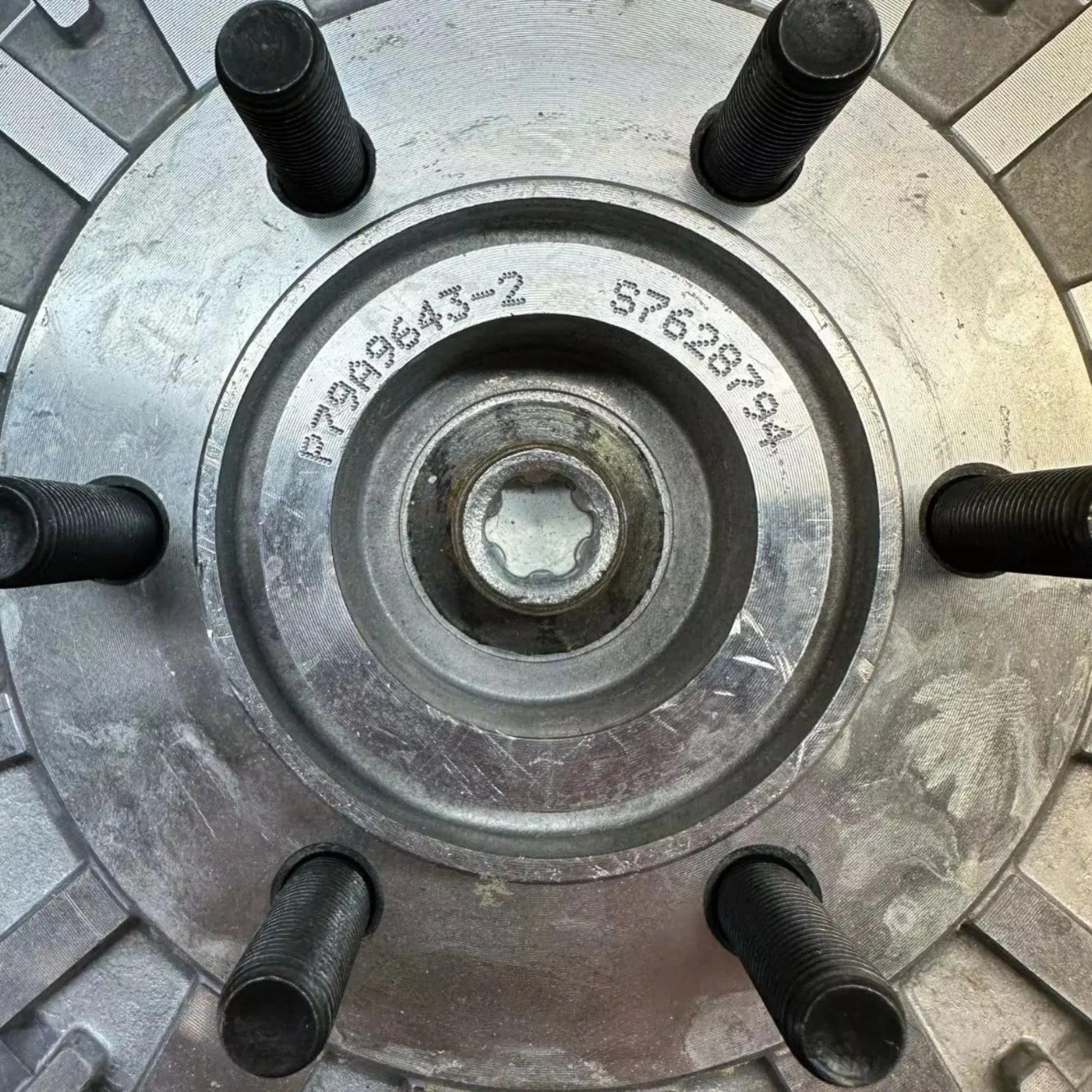 3912-79A96432 Genuine Mack Fan Clutch - Truck To Trailer