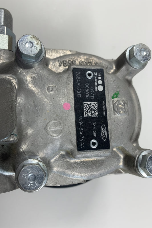 1882111C93 Genuine International Power Steering Pump