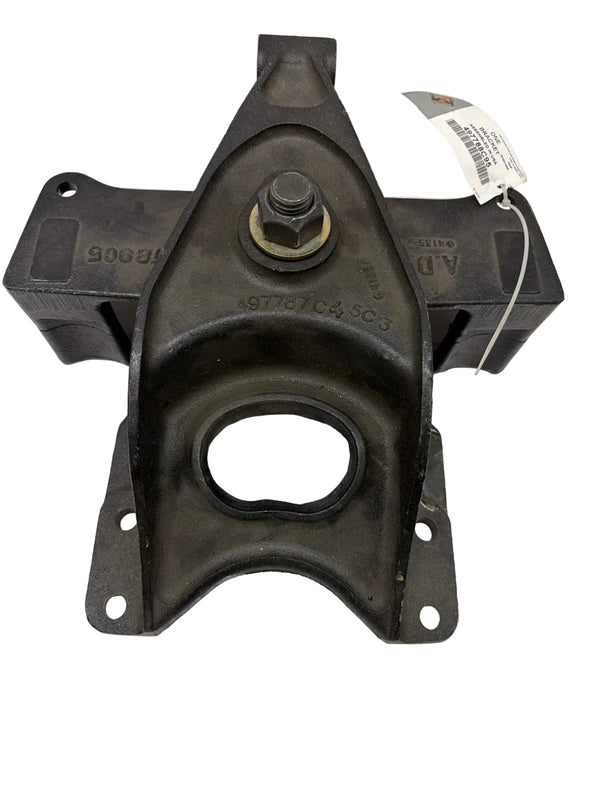 497788C95 Genuine International Equalizer Beam Bracket