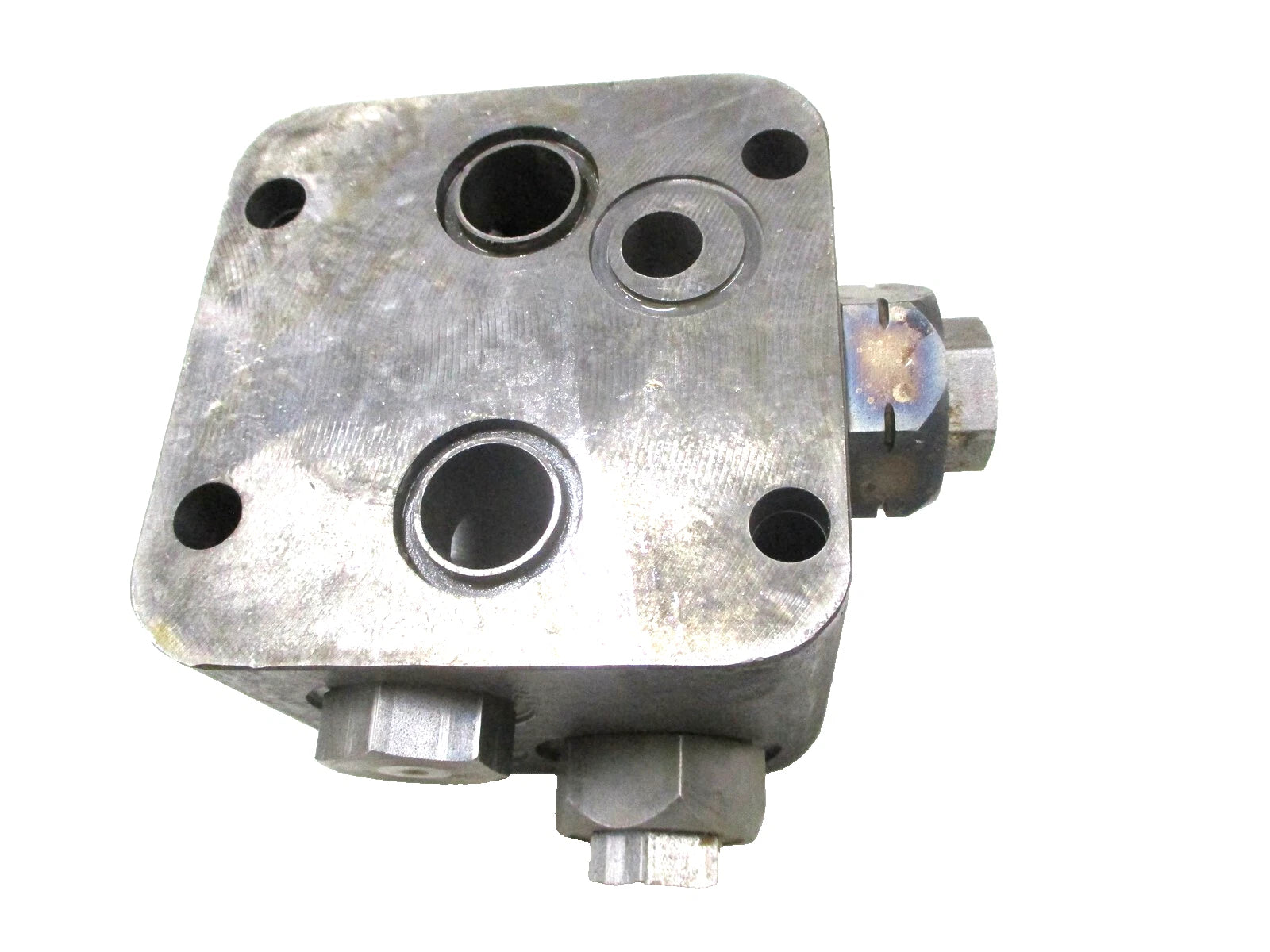 New Fits Case 7000 7700 Hydrostatic Pump Valve Block for Austoft