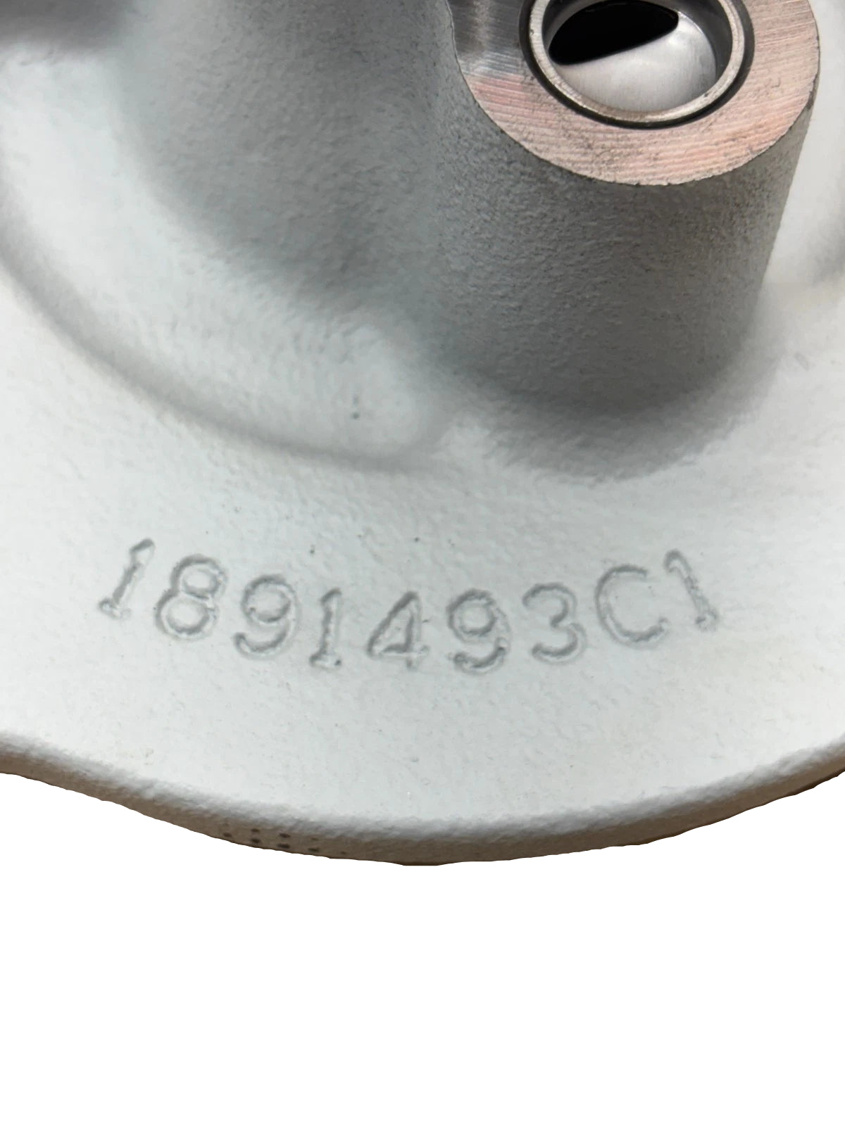 1842665C93 Genuine International Water Pump