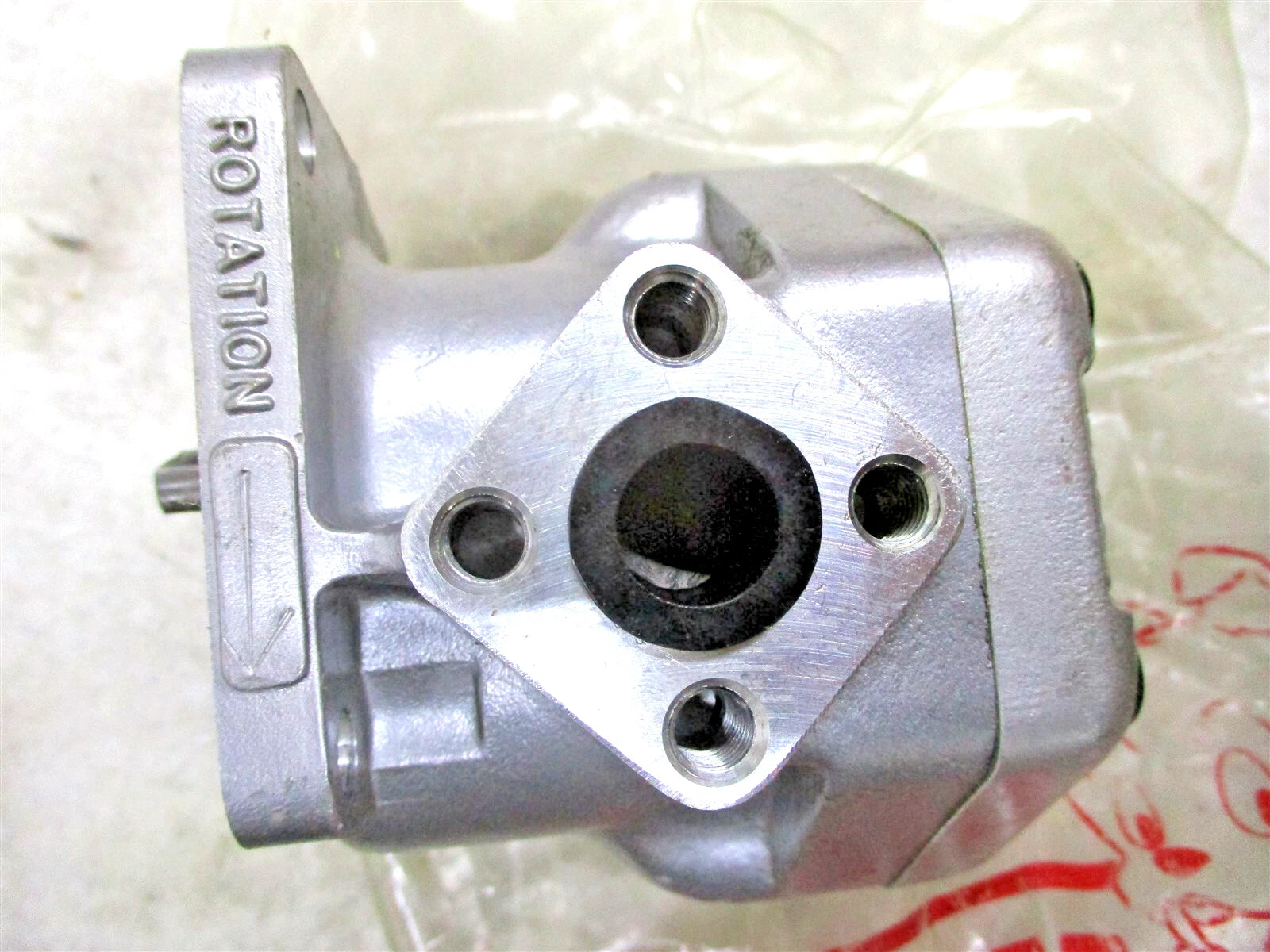 Genuine OEM Kubota Hydraulic Oil Pressure Pump 32210-36100 L200 L210