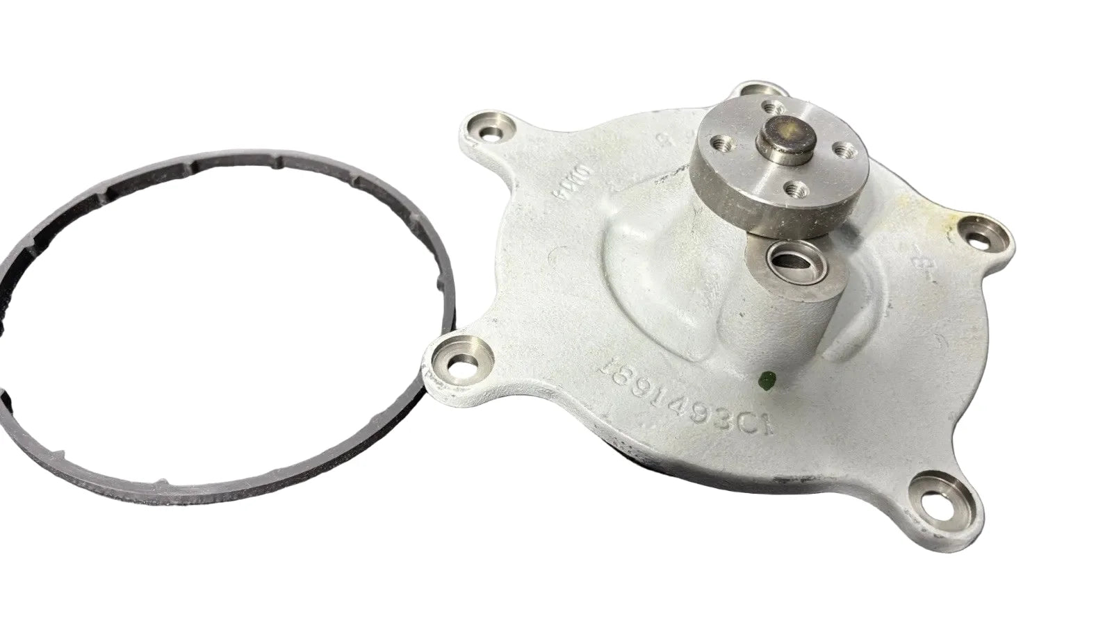 1844420C1 Genuine International Water Pump