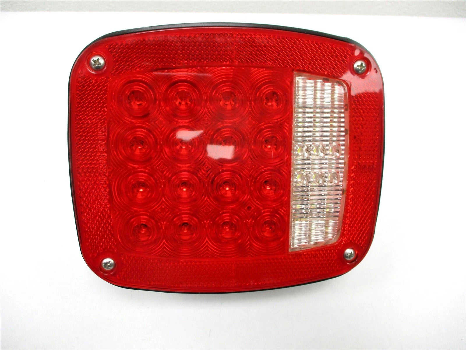 New for Freightliner Cascadia Tail Light Assembly LED