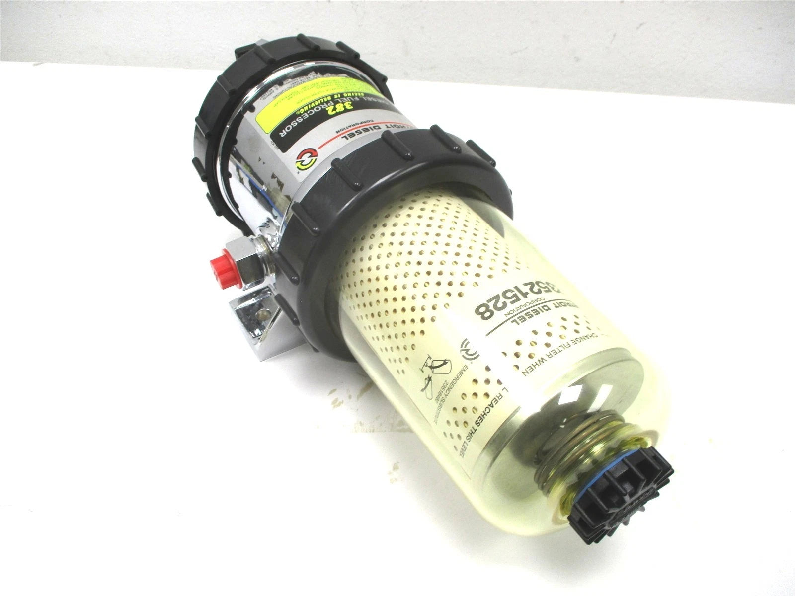 DDE 23523138CHR Detroit Diesel Fuel Fiter Davco 382