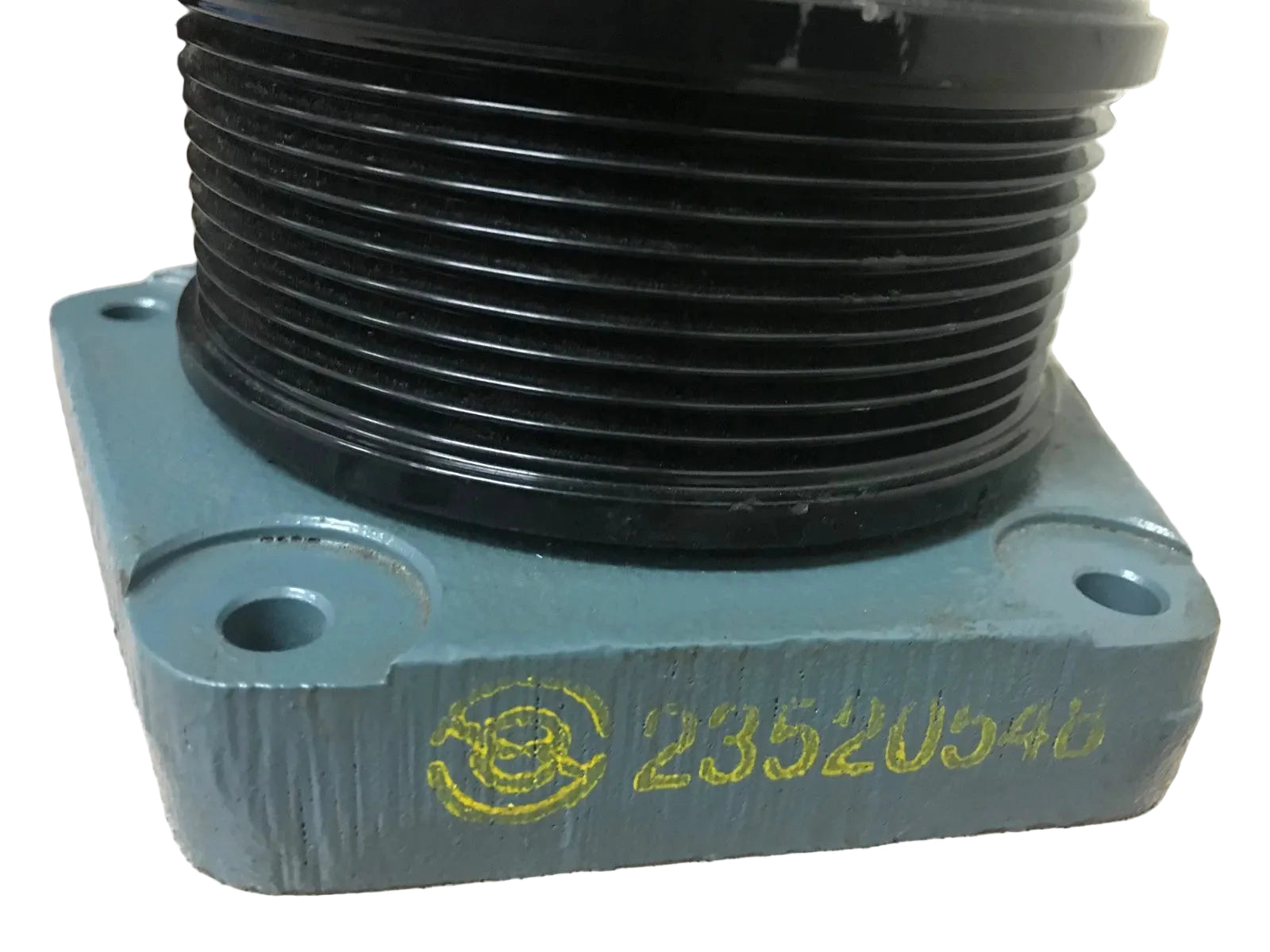 DDE23520548 Genuine Detroit Diesel Alternator Drive Assembly