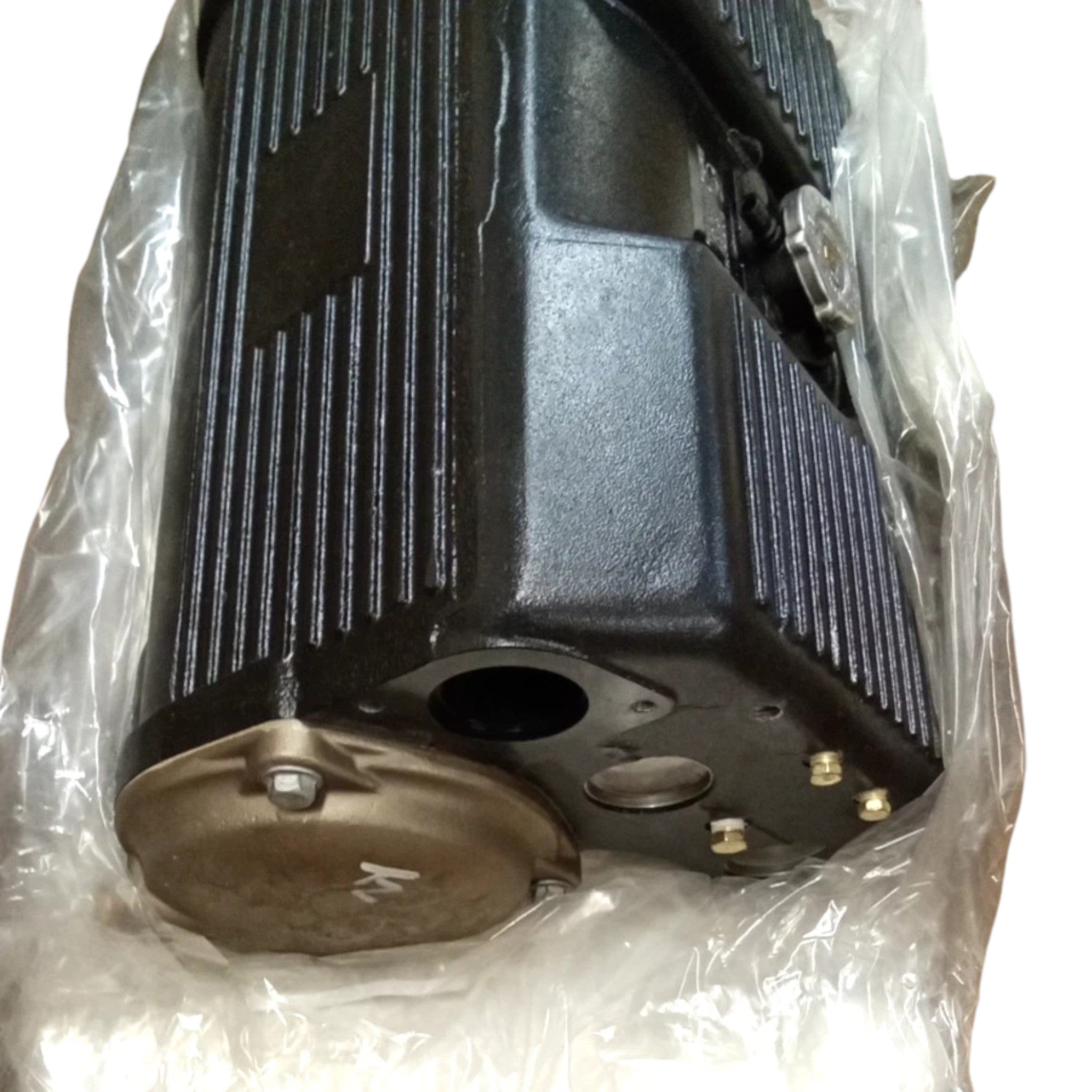 3966252 Genuine Cummins Heat Exchanger
