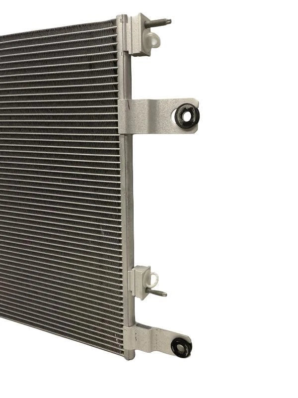 2518753C92 Genuine International LT Condenser