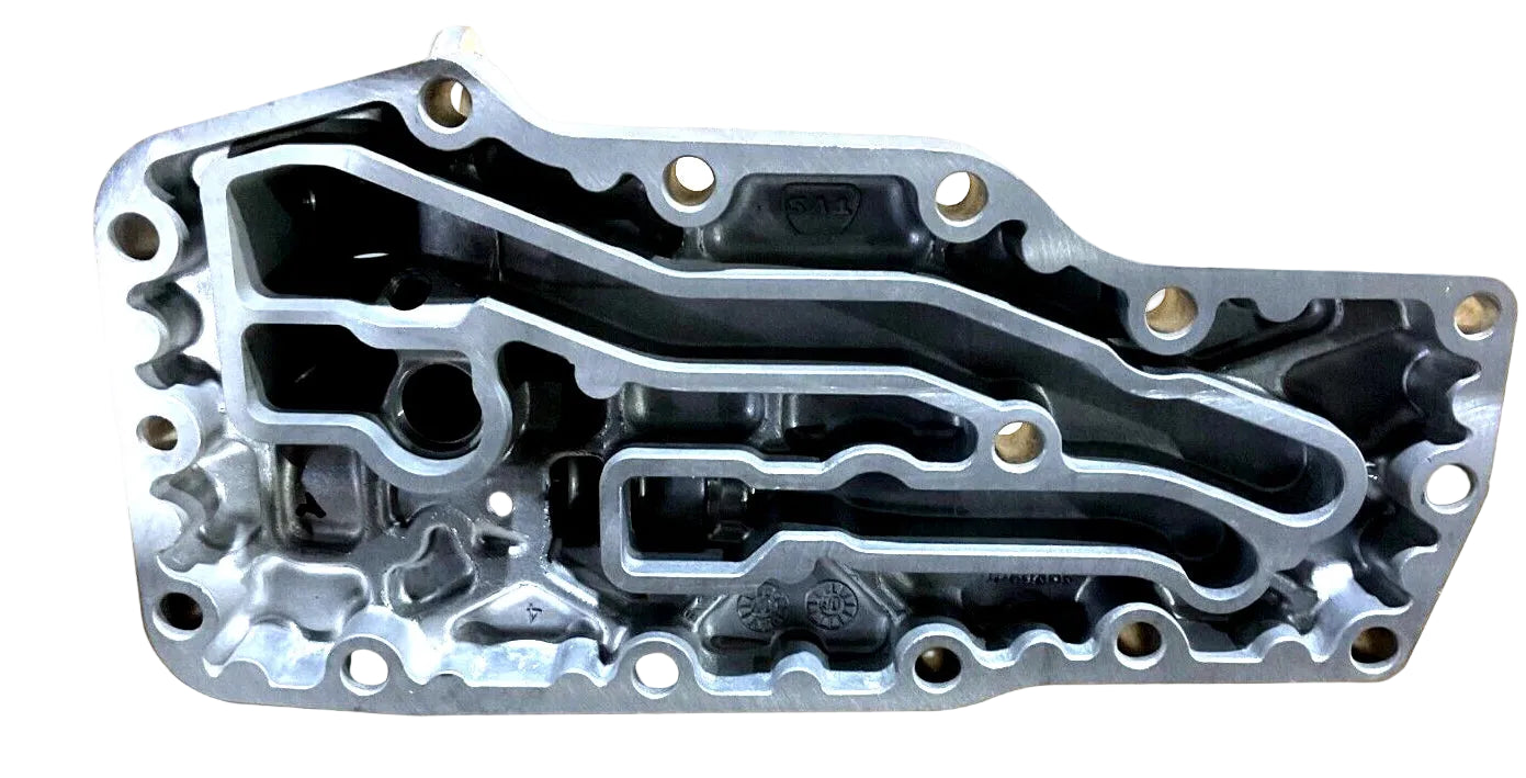 3955034 Genuine Cummins Filter Housing and Oil Cooler