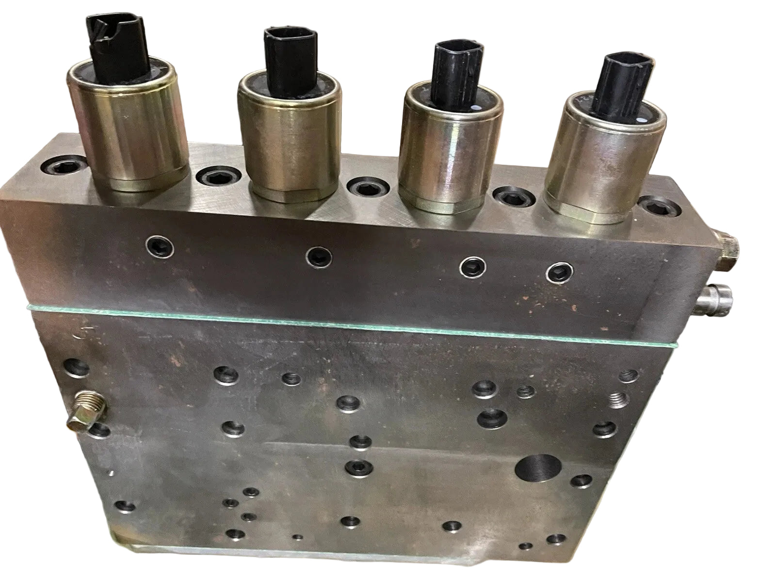 42200004 Genuine Cummins Valve,control transmisson with Block