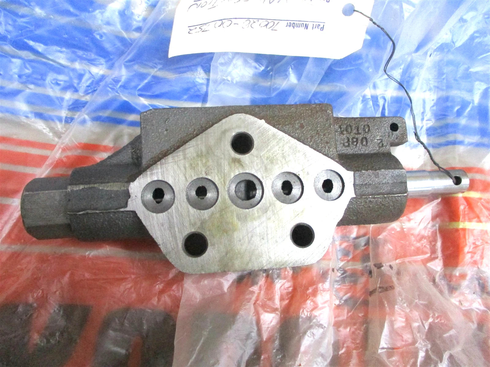 Genuine OEM Kubota Hydraulic Valve Section Hst B670 Backhoe