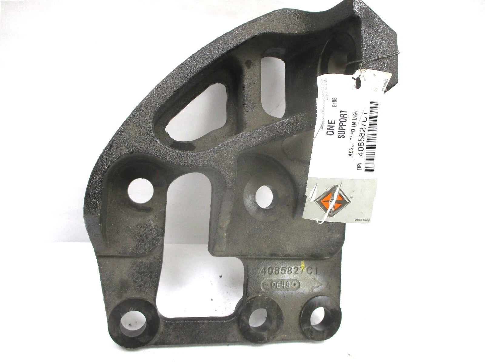 New International Engine Mounting Support Offset Bracket Isx