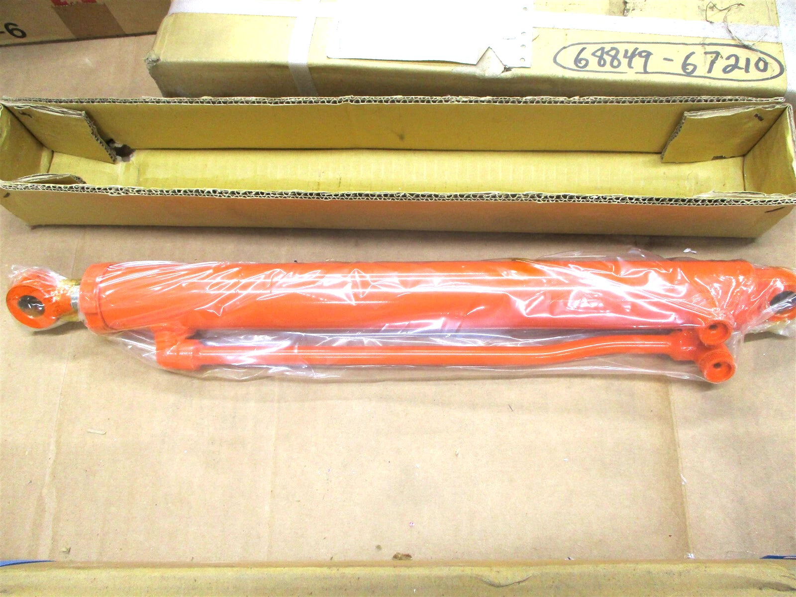 Genuine Kubota Hydraulic Cylinder LH R310-BH 68849-67250