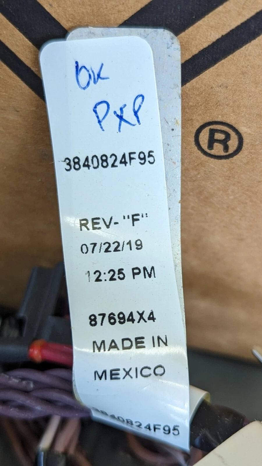 3840824F92 Genuine International Harness IBB