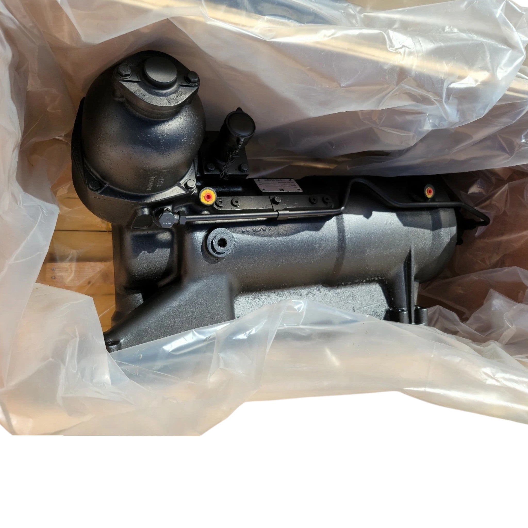 5540795 Genuine Cummins Lubricating Oil Filter Head