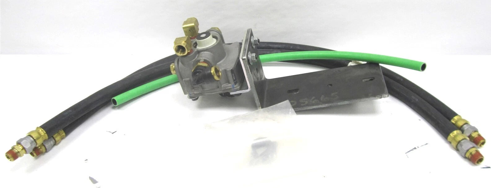 New International Brake Relay Valve Assembly