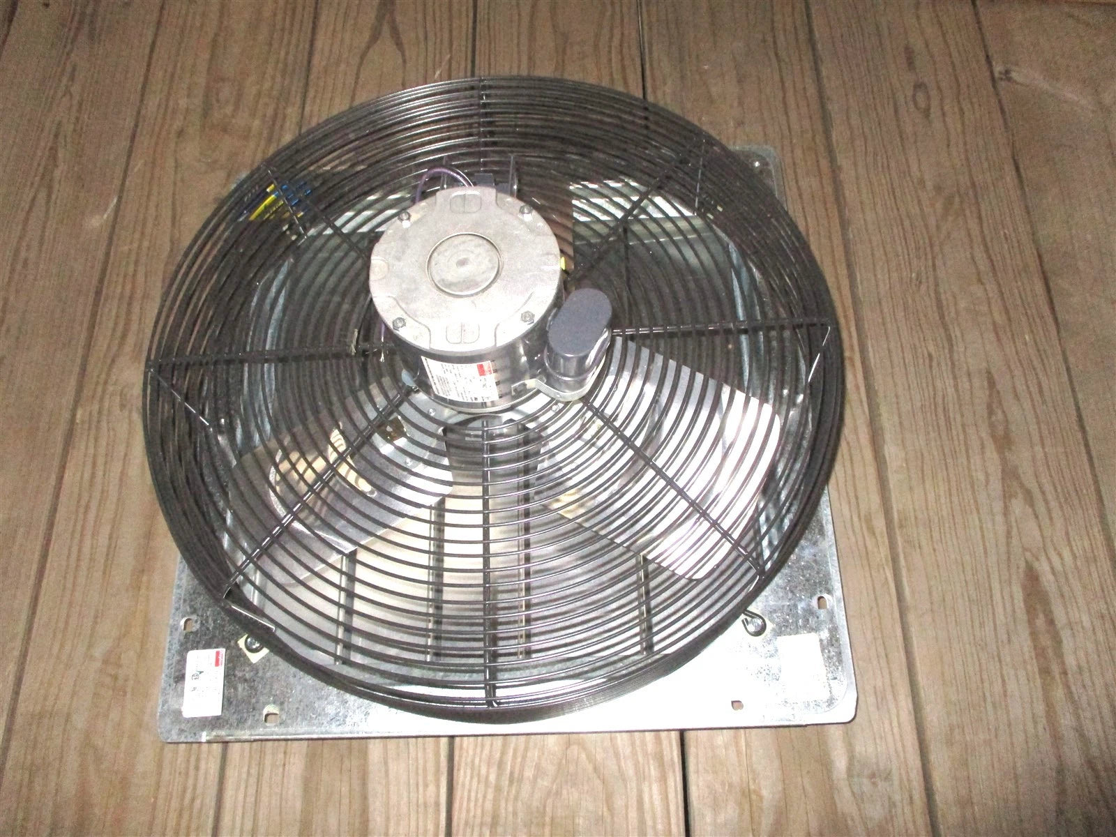 Dayton Utility Shutter Mount Exhaust Fan Assembly 18" 120V