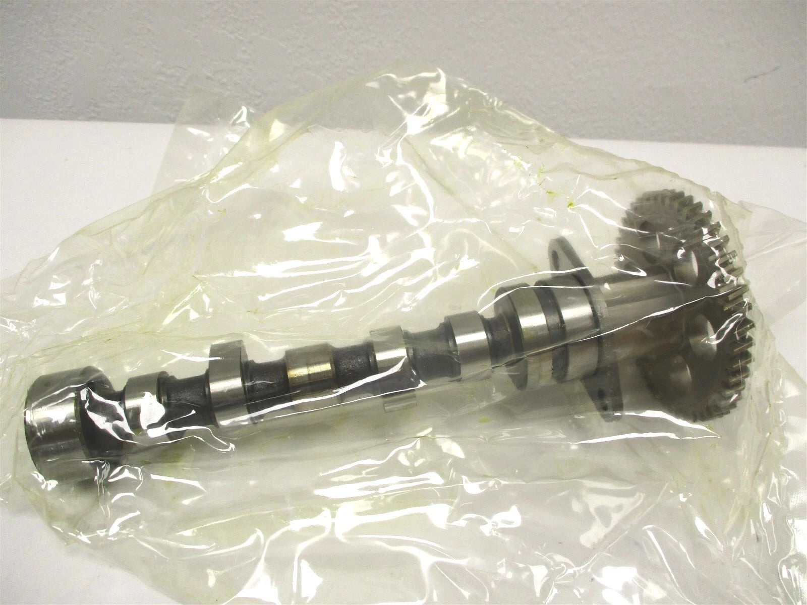 Genuine Kubota Camshaft Z482