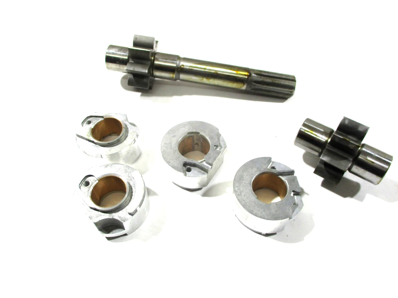 Genuine OEM Kubota Oil Pressure Pump Bush Gear Sub Assembly L305