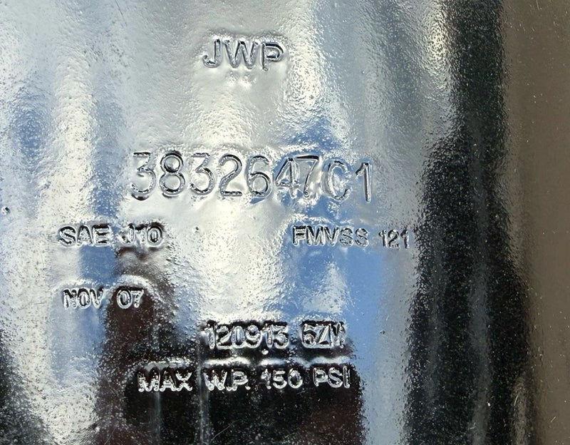 3832641C1 Genuine International Air Brake Tank