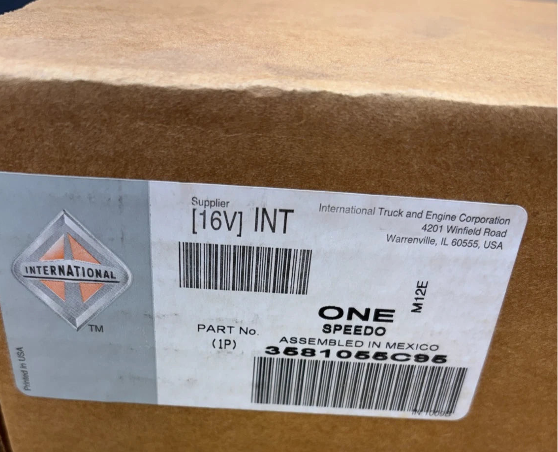 3581055C91 Genuine International Speedometer/Tachometer Cluster