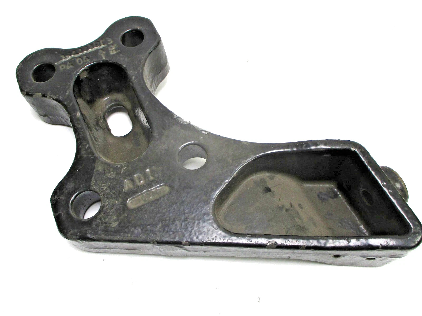 New OEM International Rear U-BOLT Spring Plate 4° Angle