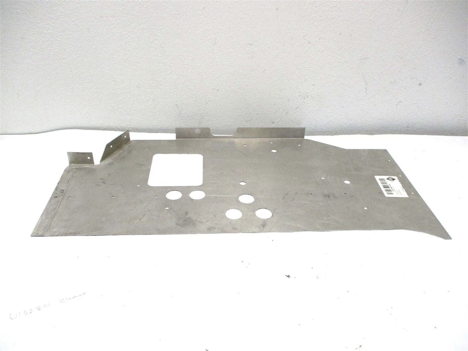 New OEM International LH Inner Side Panel Cowl