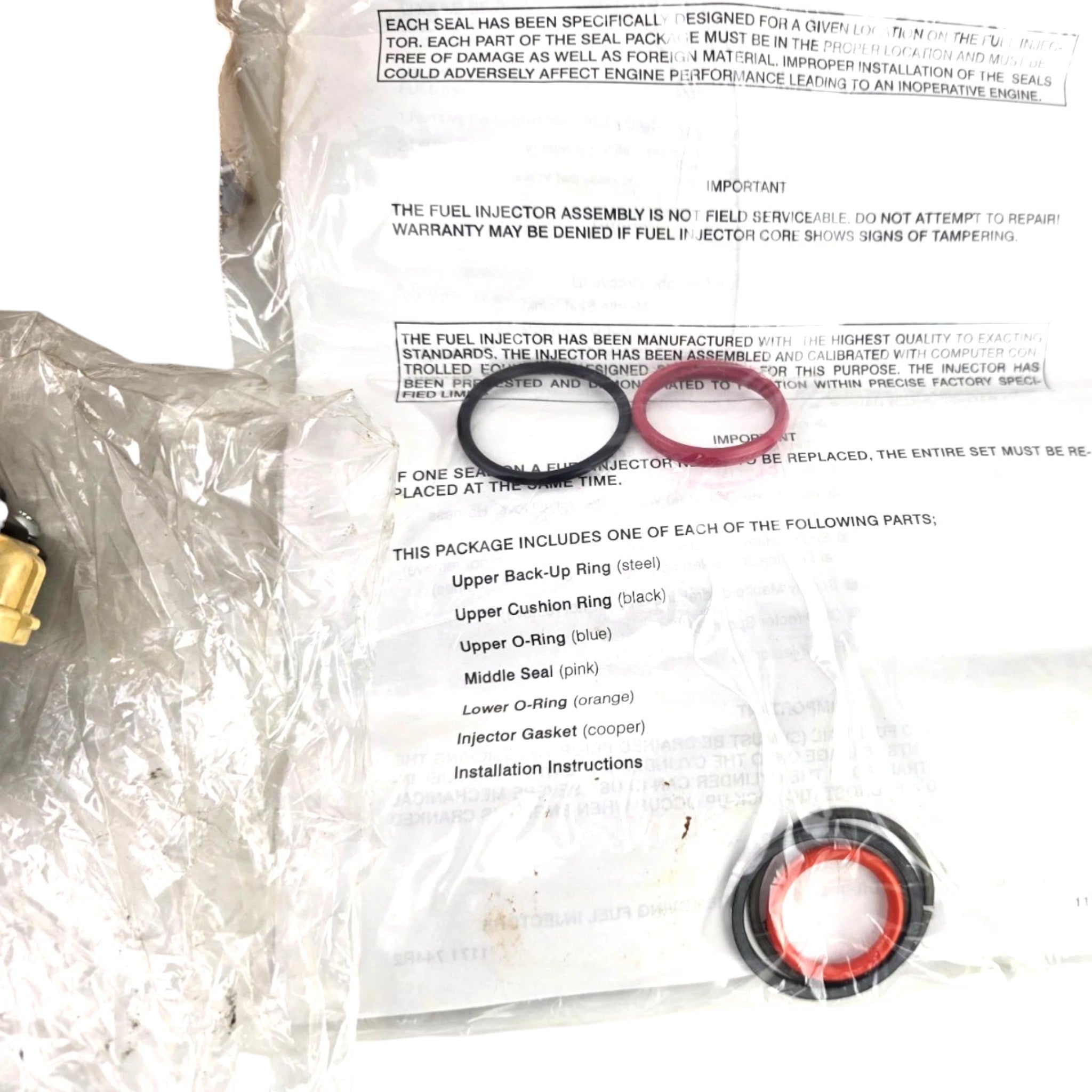 1822801C99 Genuine International Fuel Injector