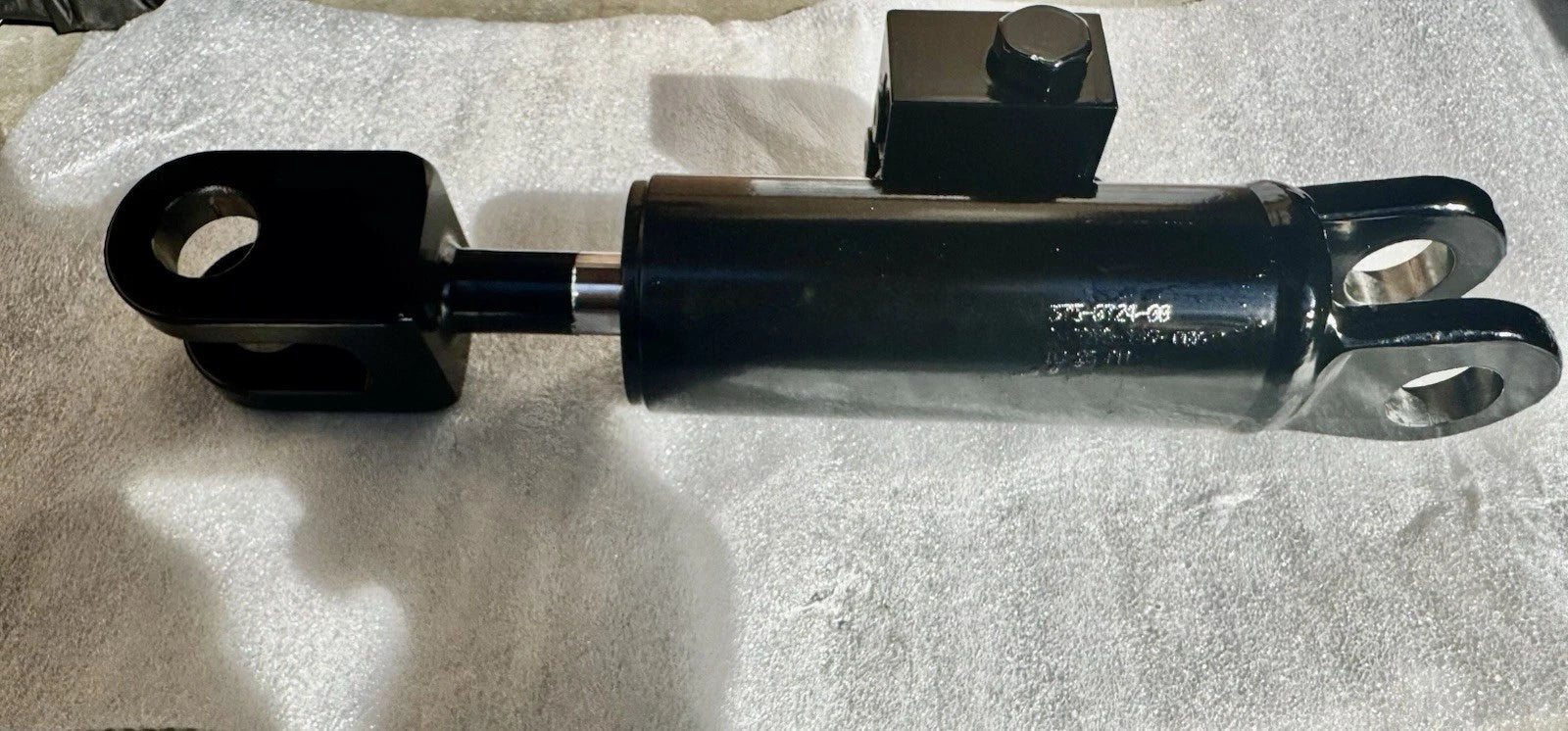 375 –0724 CAT Quick Coupler Basic Cylinder