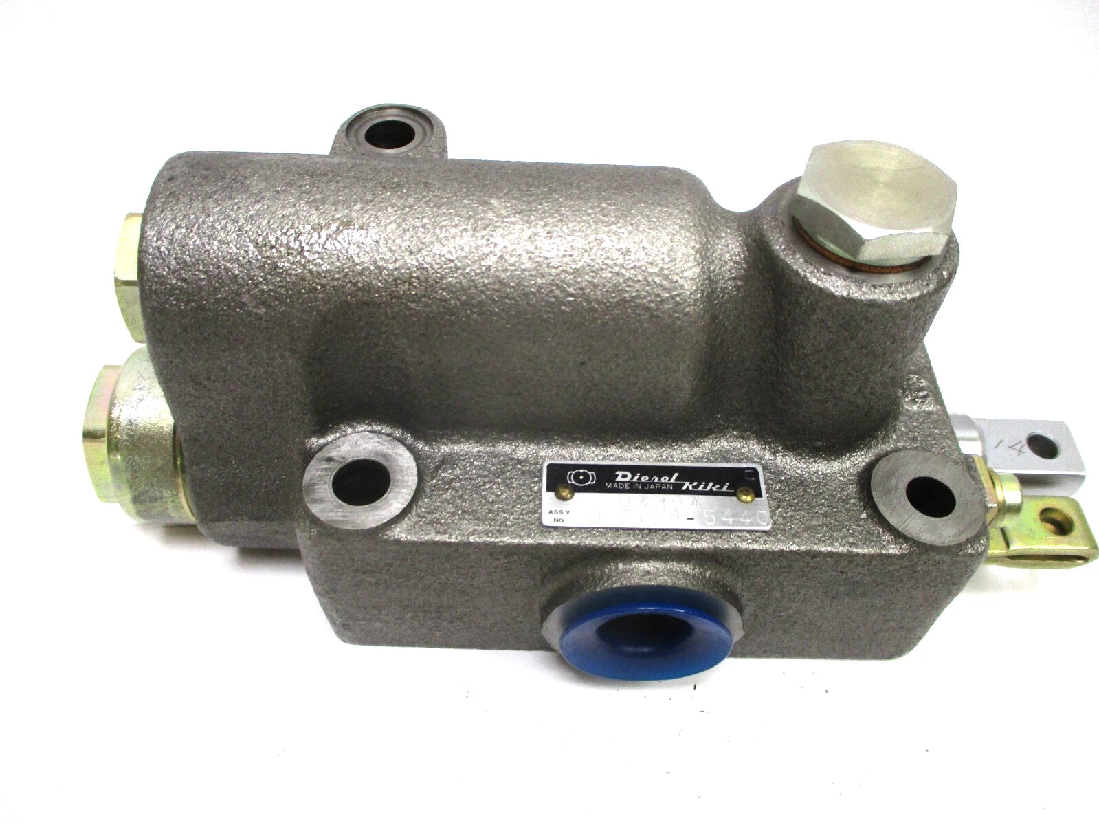 3542082350 Kubota Hydraulic Control Valve