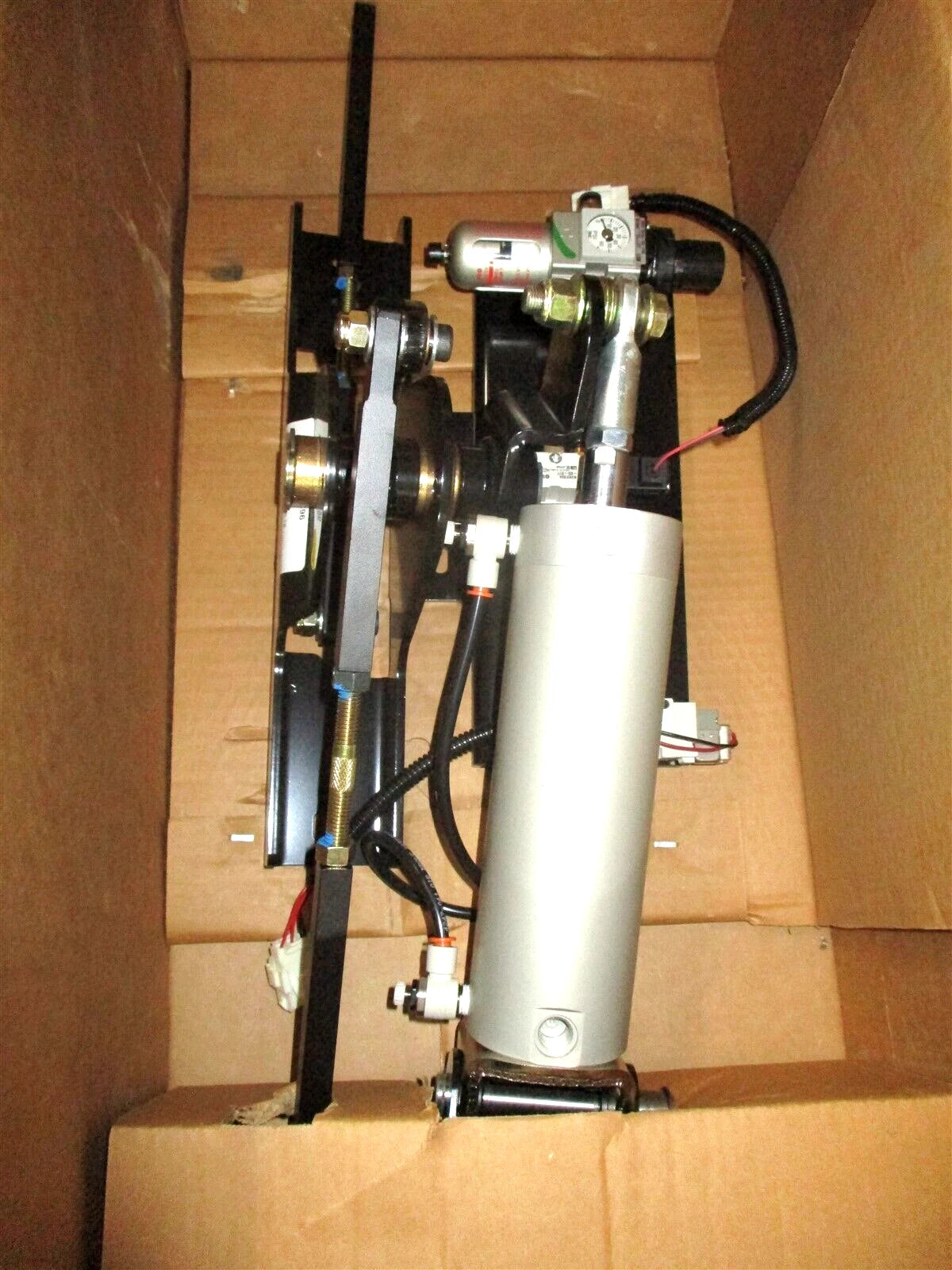 International IC Ce Bus Service Entrance Door Air Actuator K073662