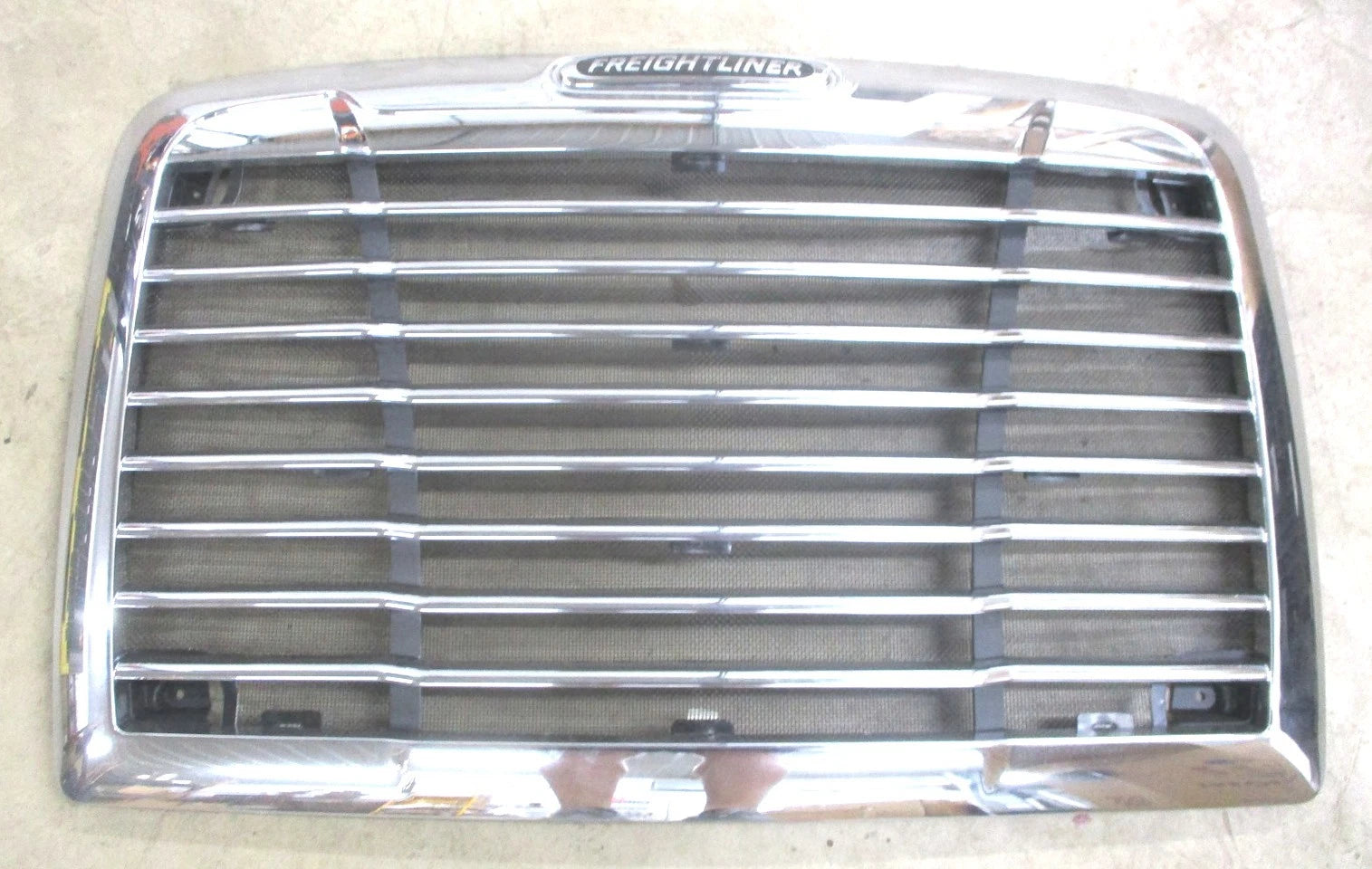 New for Freightliner Front Grille with Bug Screen C112 C120