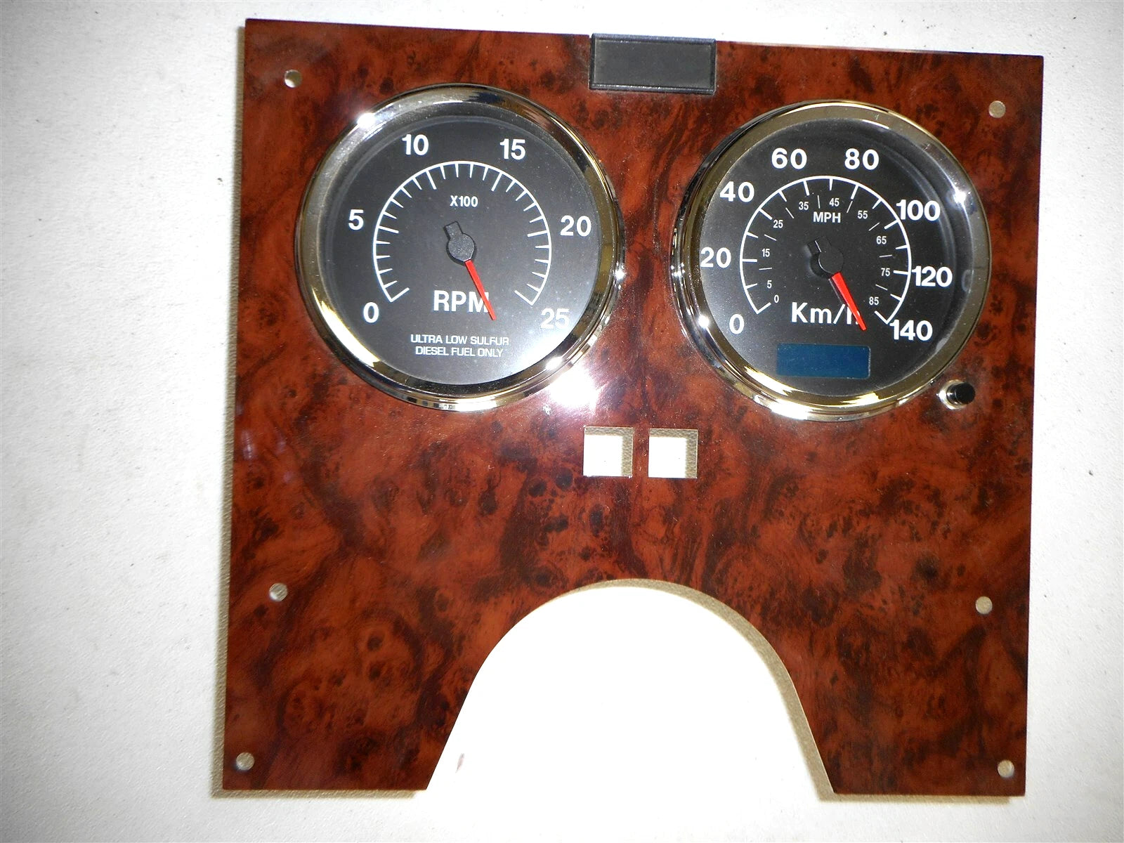 New OEM International Gauge Instrument Cluster Pollak 32445-206