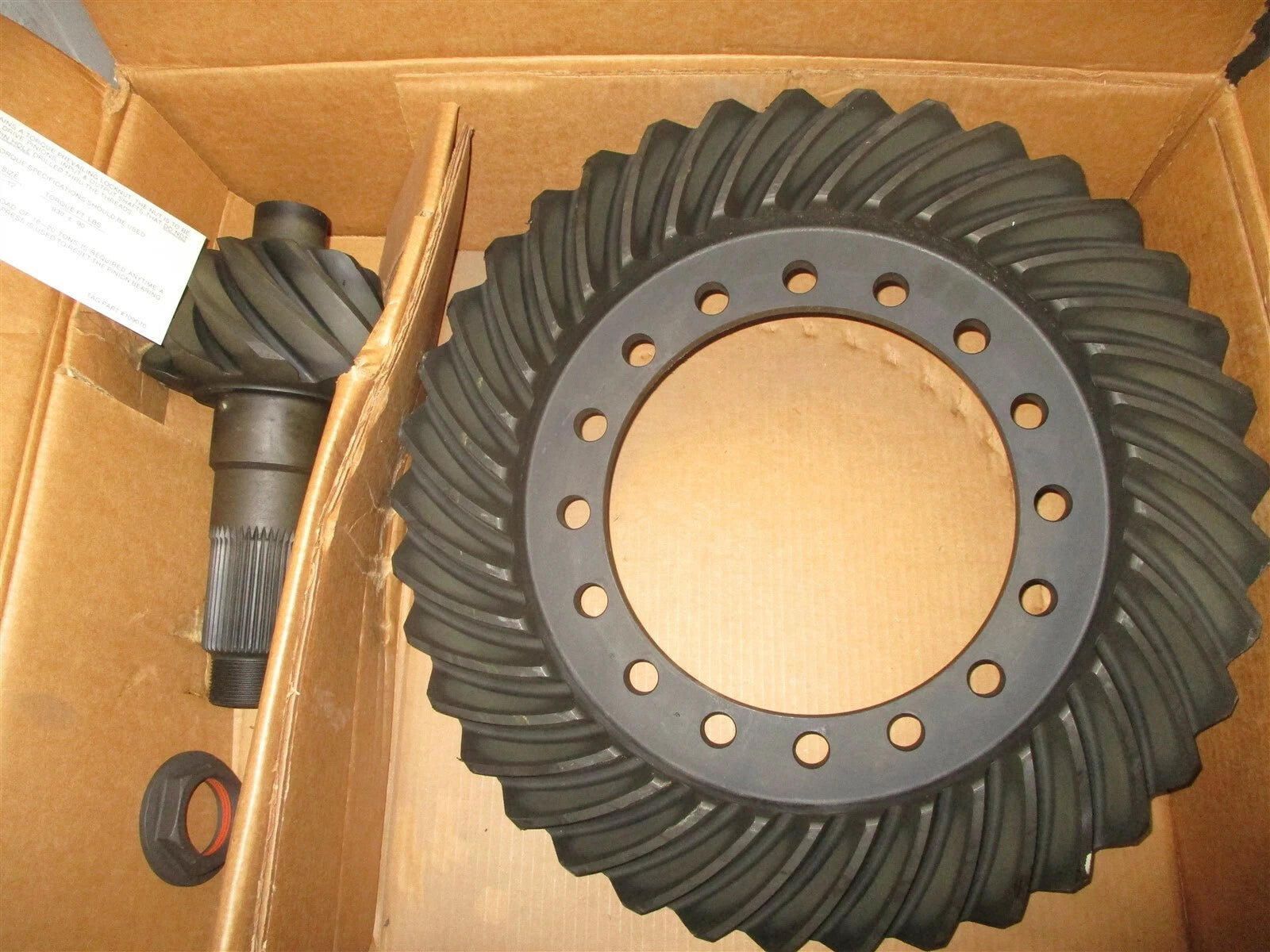 New Spicer Dana 113855 Differential Ring Gear Pinion Set 4.11