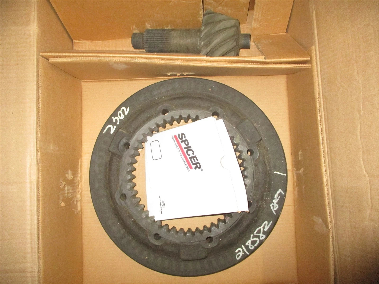 New Spicer 219012 Differential Ring Gear Pinion Set RT402