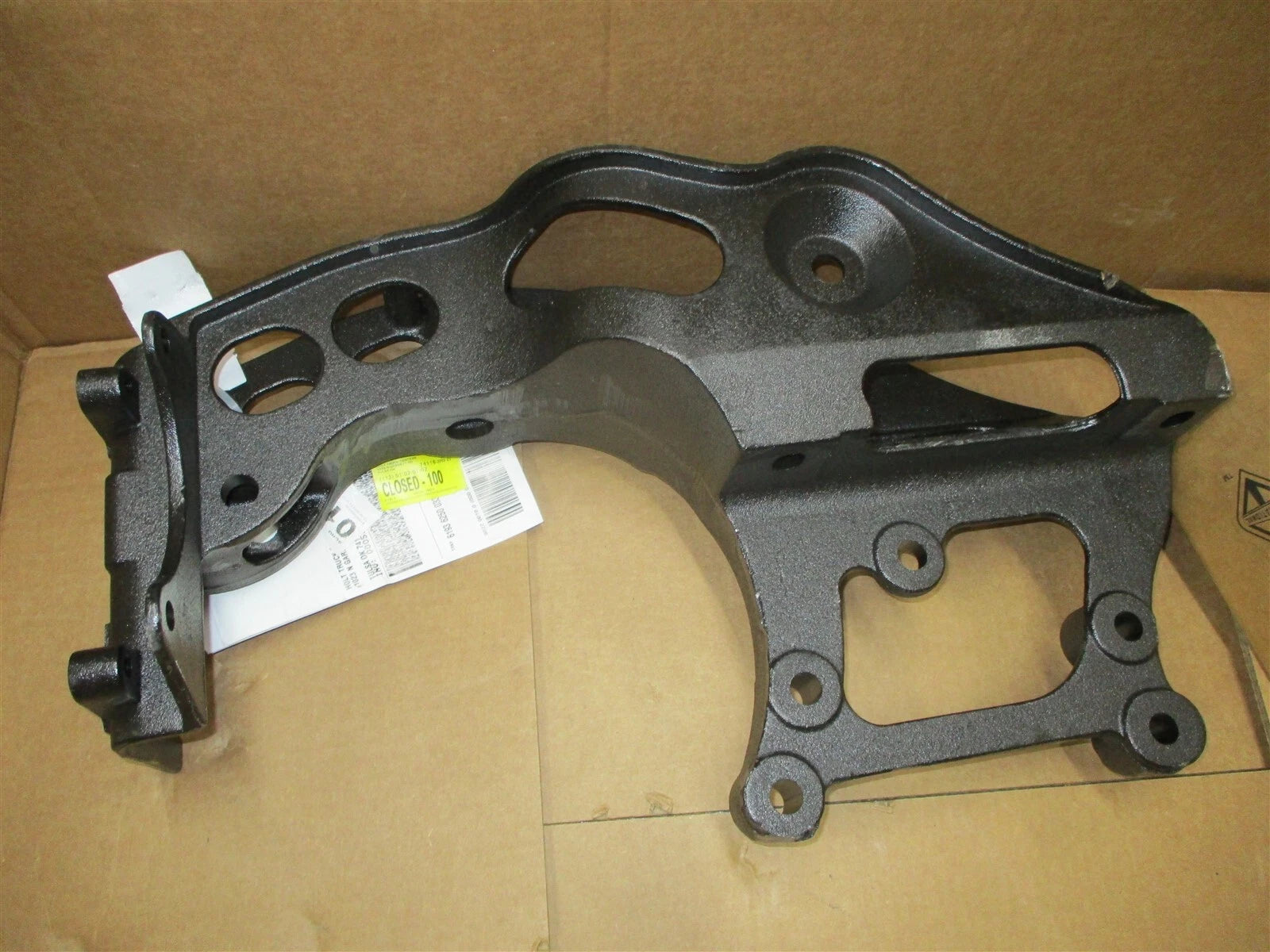 New International Front Left Spring Hanger Bracket 9200 9400