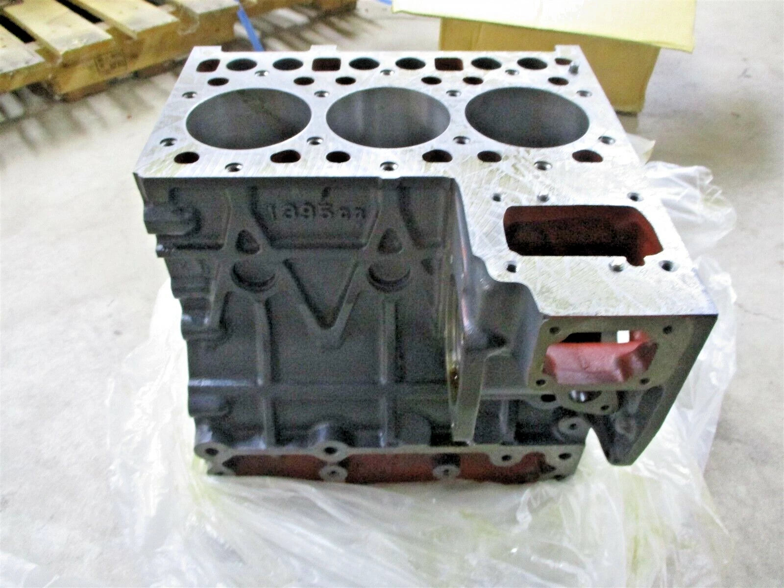Genuine OEM Kubota D1402 3-CYL Diesel Engine Crankcase 19274-01011