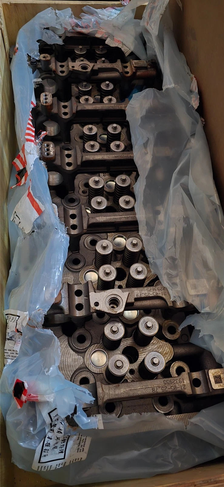 2277776PEX Genuine Paccar Engine Cylinder Head MX-11