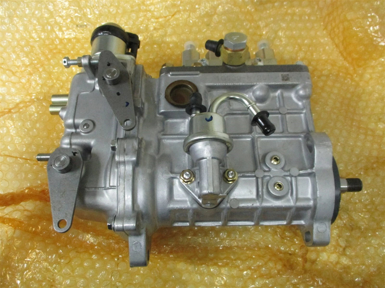 Genuine Kubota Fuel Injection Pump Kit V3300-DI Fits Bobcat
