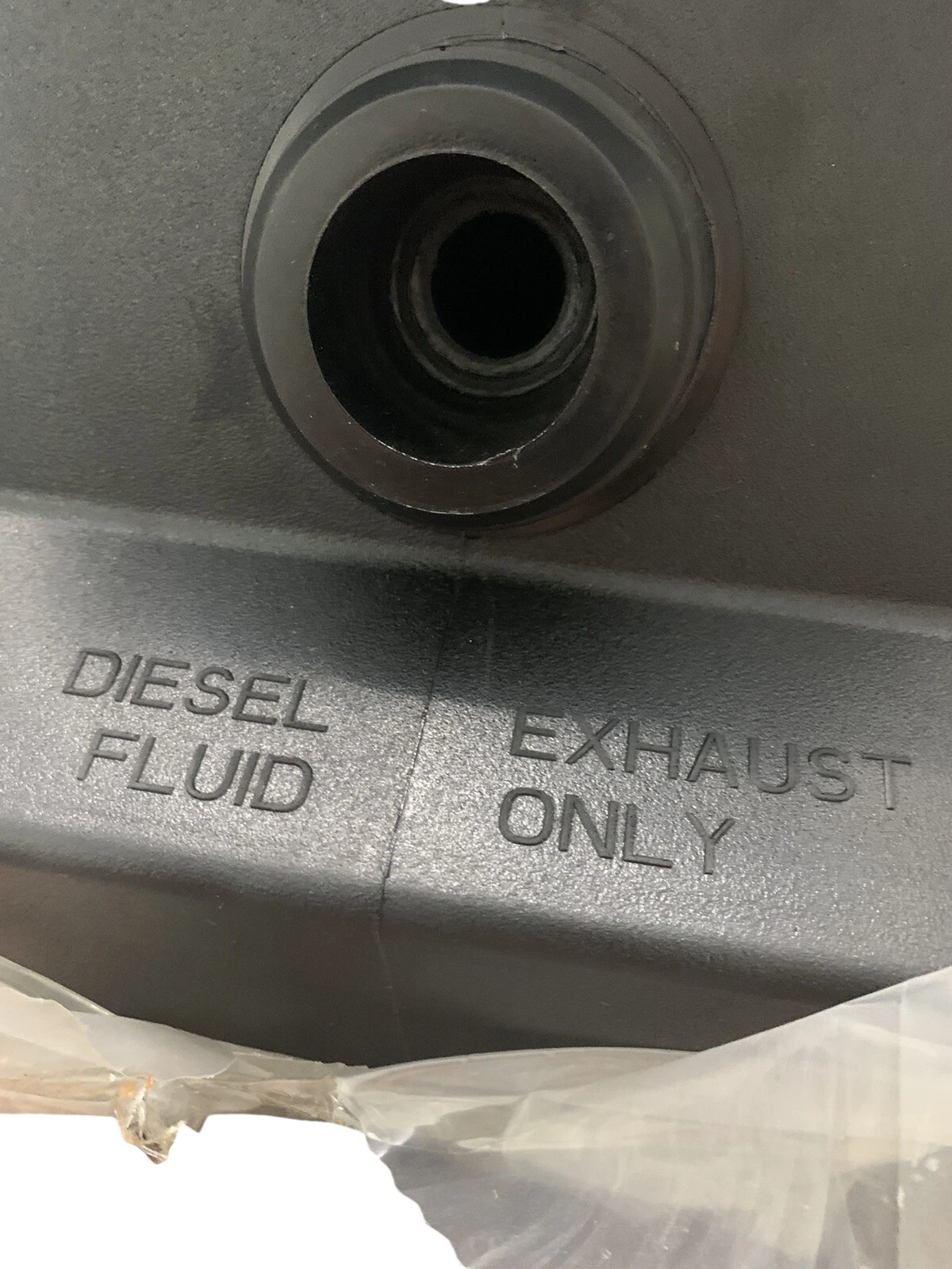 M86-6037 Genuine Paccar Diesel Exhaust Fluid Tank