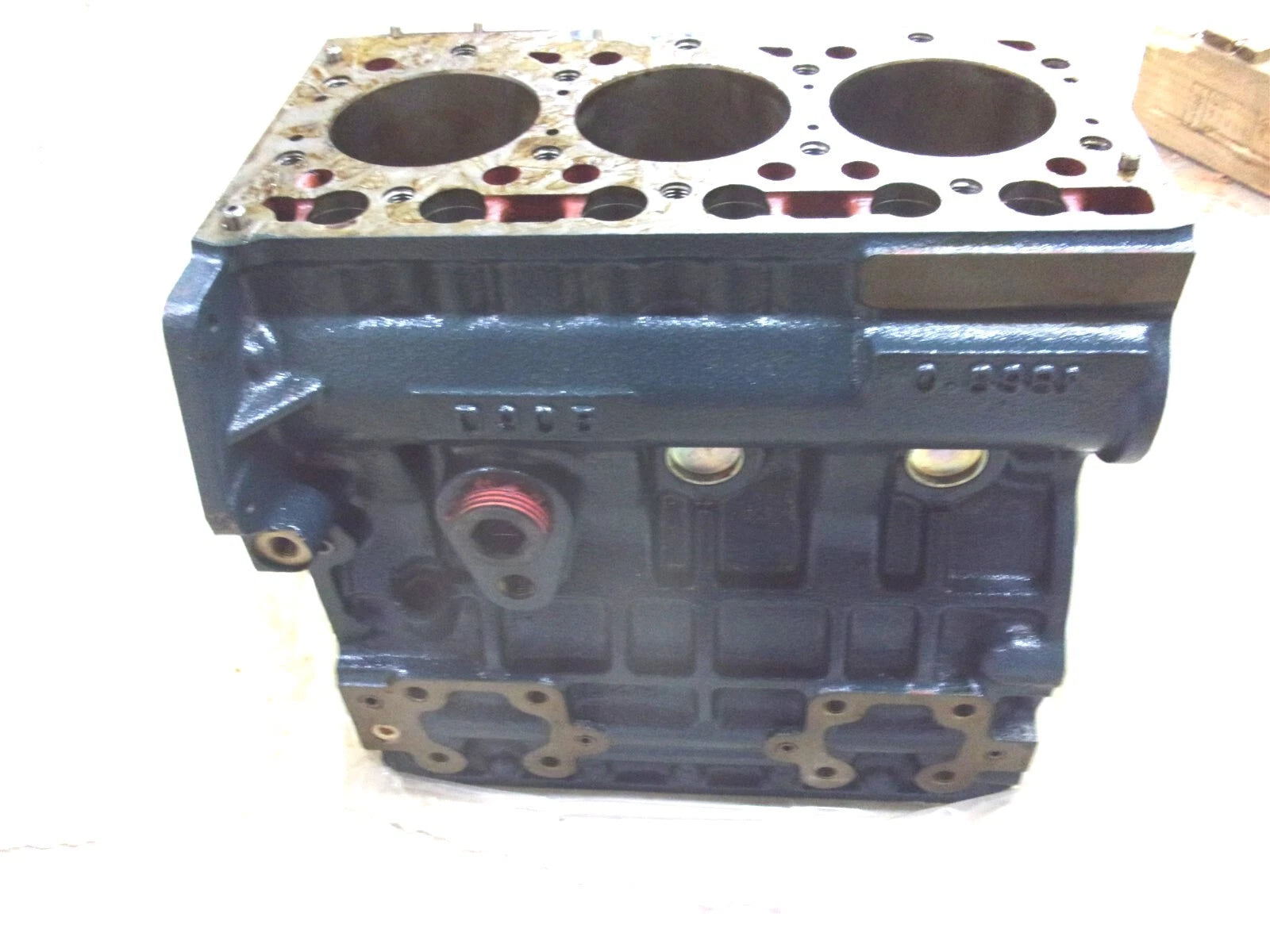 Genuine Kubota Crankcase D905 FZ2100