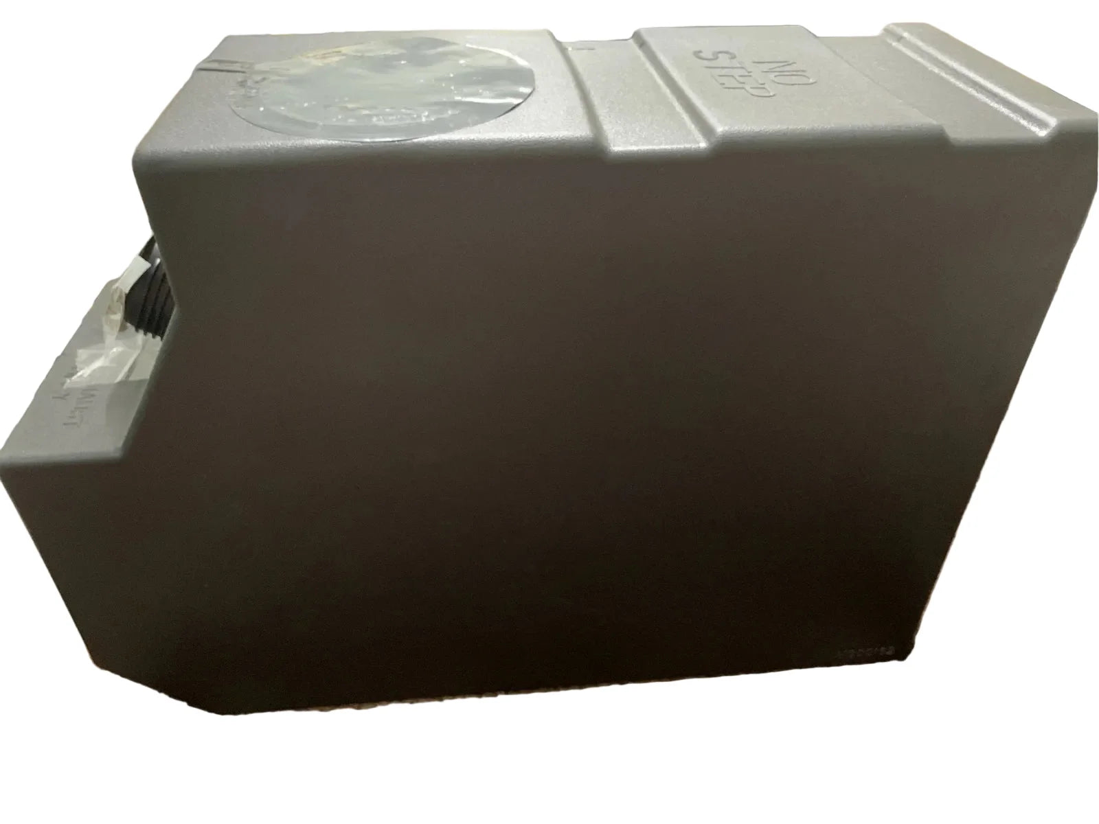 M86-6037-004P Genuine Paccar Diesel Exhaust Fluid Tank