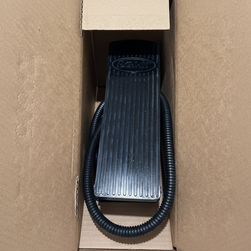 D21-6010 Genuine Peterbilt Throttle Pedal Assembly