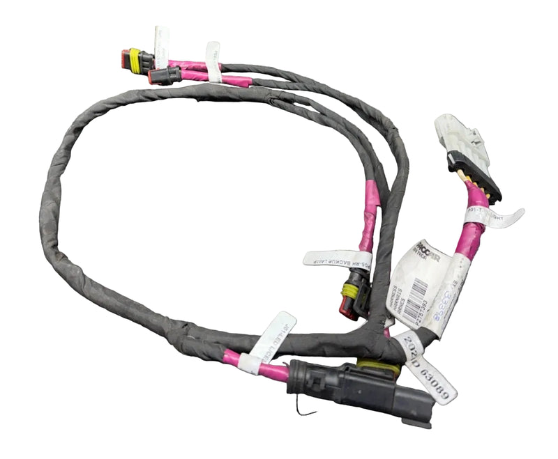 P92-9425-003 Genuine Paccar Harness Tail Lights