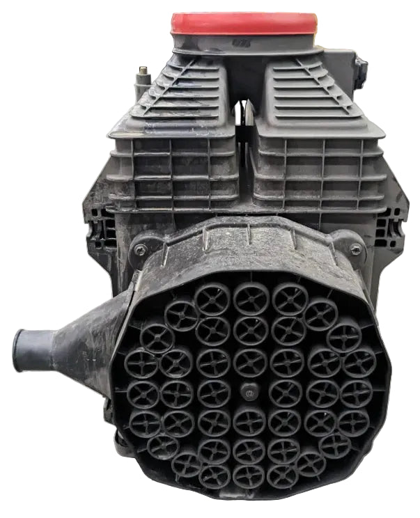 AH55665 Genuine Cummins Fleetguard Air Cleaner Direct