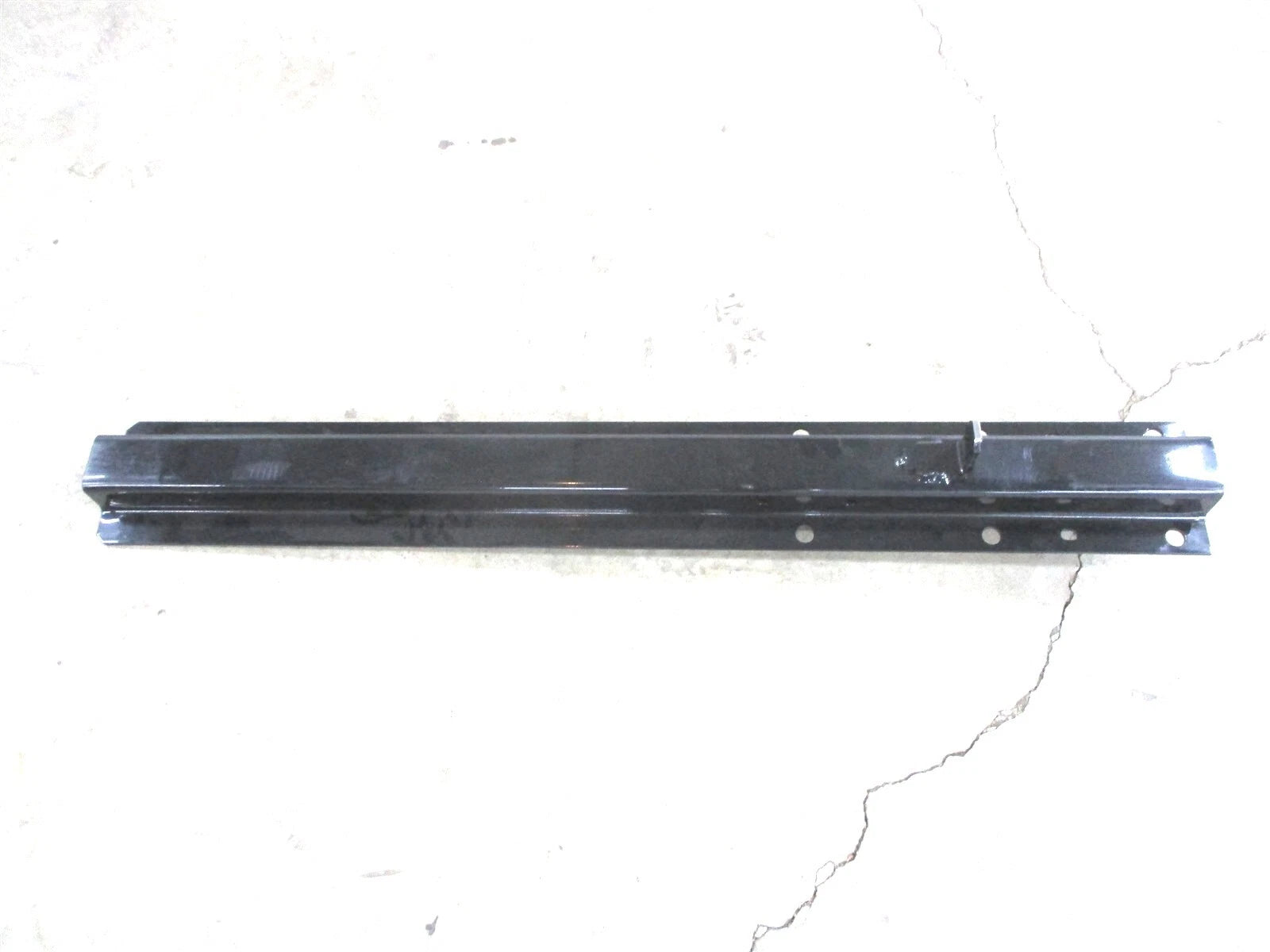 New OEM International Muffler Support 8600